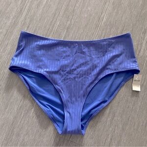 Mid rise bikini bottoms